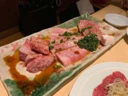 炭火焼肉 遊牧 新宿店