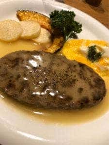 レストラン アーサー