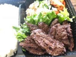焼肉・ステーキ つばめ家