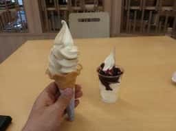 神津牧場ミルクバー