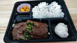 ホルモン焼き 小勝