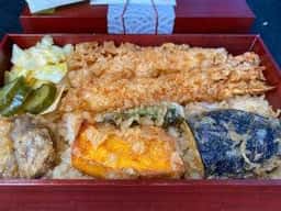 割烹なかじん