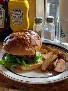 ベローズ フィールド ビーチ