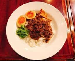 台湾料理 味王 小酒舘