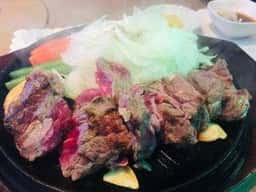 焼肉・ステーキ みーとがぁでん 箕面小野原店