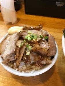 とんこつらーめん黒竜