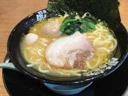 横浜家系ラーメン 町田商店 草加店