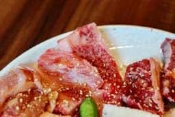 源蔵日進店