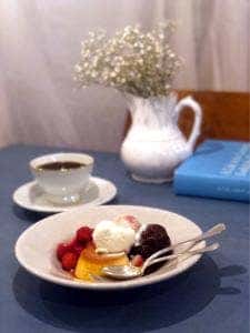 MOON mica takahashi COFFEE SALON