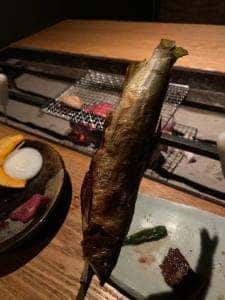 遥