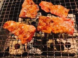 炭火焼肉 笑びす