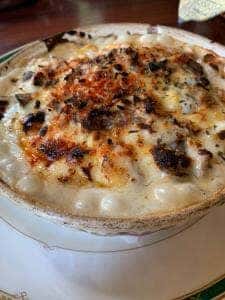 Restaurant 公園のベンチ