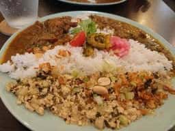 Cafe & Spice リズモ