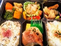 デリカステーション 新横浜駅 3･4番線下りホーム