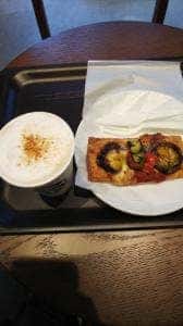 スターバックス コーヒー TSUTAYA BOOKSTORE 弥生台店