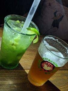 カフェ+ダイニングバー メローズ