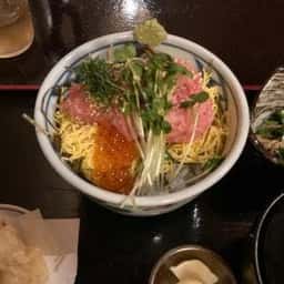 おまかせ料理 滴屋