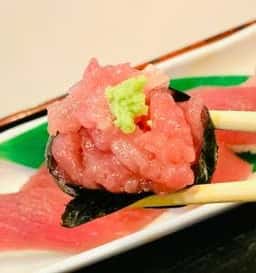 のとや