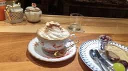 カフェ オカ ガレージ