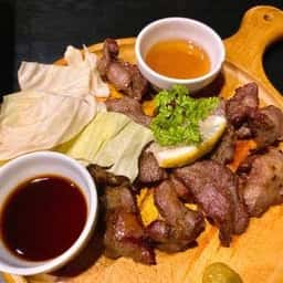 アジアンキッチン 媽媽や 西尾店
