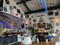 OCEAN FRONT Cafe&Bar DADDY's HOME