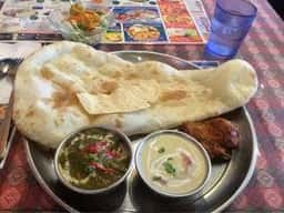 アジアンレストラン マウンテン