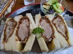 レストラン絵里珈