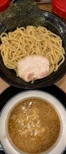 横浜家系ラーメン 箕面商店