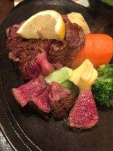 ステーキはうす 珍や 地行店