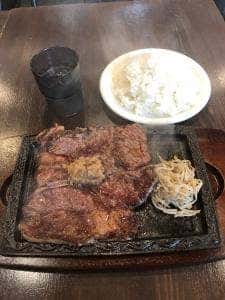 べこ六 ステーキ ミートインパクト