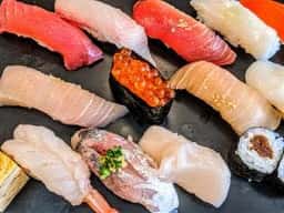 すしざんまい 湯島店