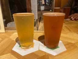 ハニービール専門ブルワリー HONEYCOMB&HOPWORKS