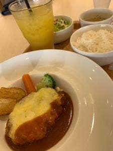 カフェ トリアン