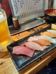 立ち寿司 ホルモン 新鮮や!