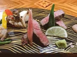 鳥遊ぶ森の宿 ふたり静