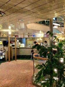 りつりん2 船内売店うどんカウンター