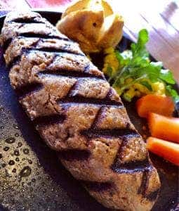 ハンバーグ専門店 イズツヤ