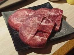 立喰い焼肉 おやびん 東店