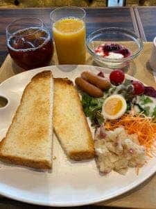 ザロイヤルパークキャンバス大阪北浜 CANVAS LOUNGE