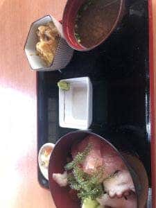 食事処とくじん