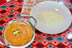 カリーゾーン本店