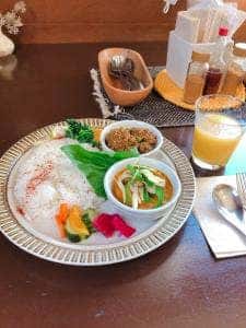 キーマカレーとチャイ なるせ堂