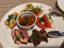 Trattoria Pizzeria LOGIC お台場