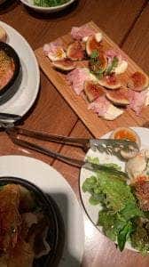 くいものやチャカ