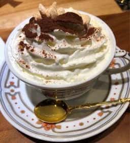 カフェ オカ ガレージ