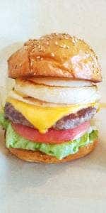 Burger Studio Luanaqua