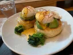 FLAT WHITE COFFEE FACTORY 荒井店