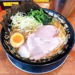 濃厚醤油豚骨ラーメン 馬力屋 明野店