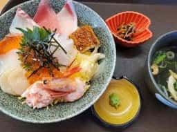 海み屋 新湊きっときと市場