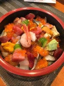 すしやの魚々村